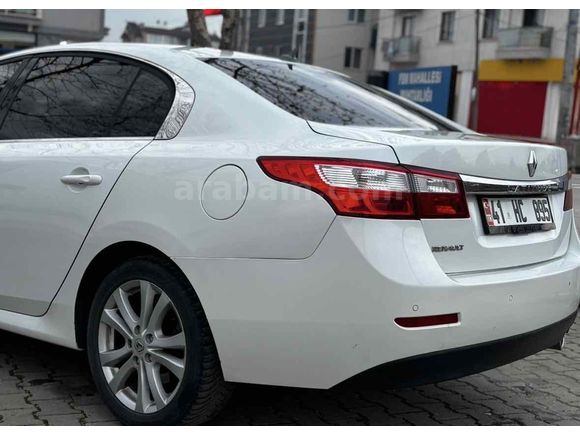 Sahibinden Renault Latitude 1.5 dCi Privilege 2013 Model 