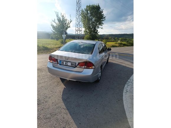 Sahibinden Honda Civic 1.6i VTEC Premium 2009 Model