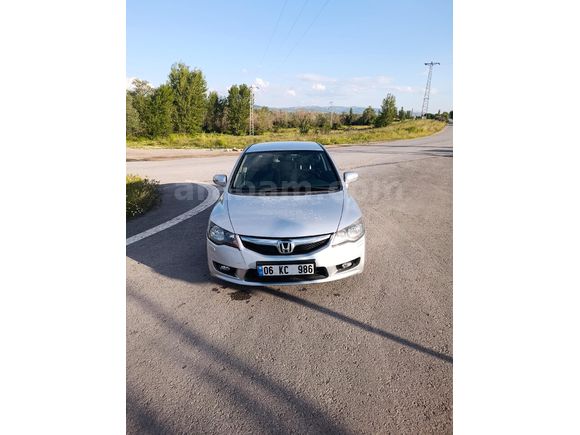 Sahibinden Honda Civic 1.6i VTEC Premium 2009 Model