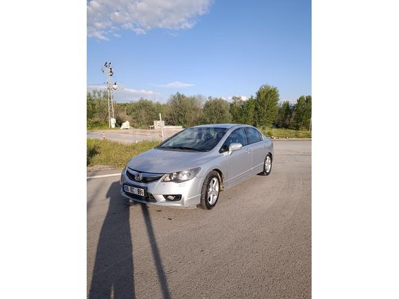 Sahibinden Honda Civic 1.6i VTEC Premium 2009 Model