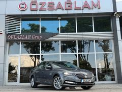 ÖZSAĞLAM'dan 2022 SuperB 1.5 TSI Premium Hayalet+Hafıza+CarPlay