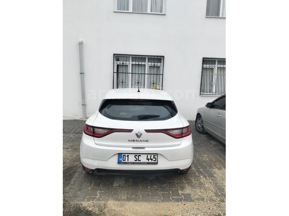 Sahibinden Renault Megane 1.6 Joy 2018 Model  81.000 km Beyaz