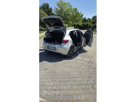 Sahibinden Renault Clio 1.0 SCe Joy 2020 Model