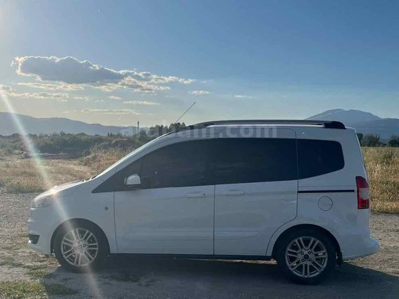 Sahibinden Ford Tourneo Courier 1.6 TDCi Titanium Plus 2016 Model 
