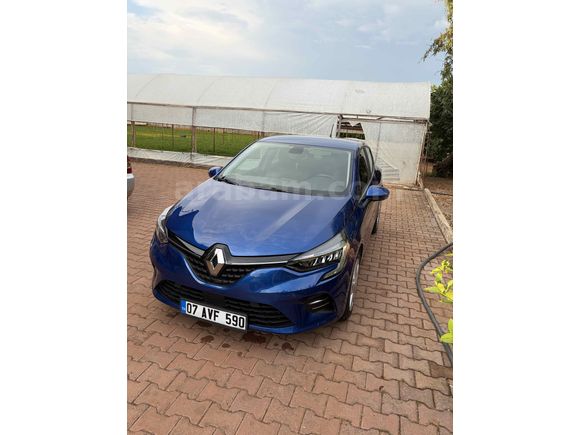 2022 çıkışlı az km clio 