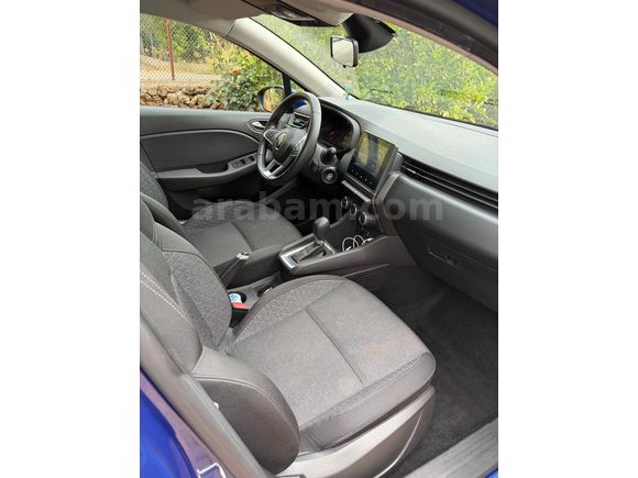 2022 çıkışlı az km clio 