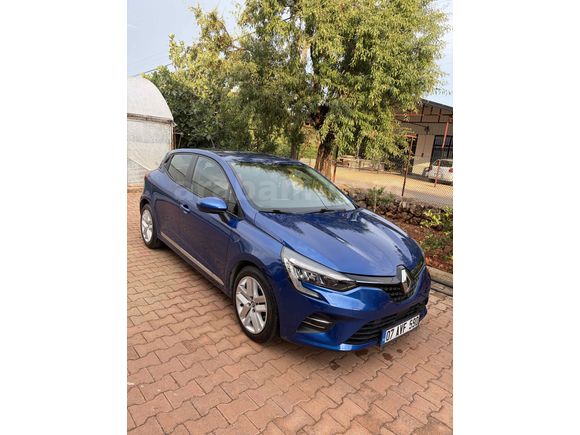 2022 çıkışlı az km clio 