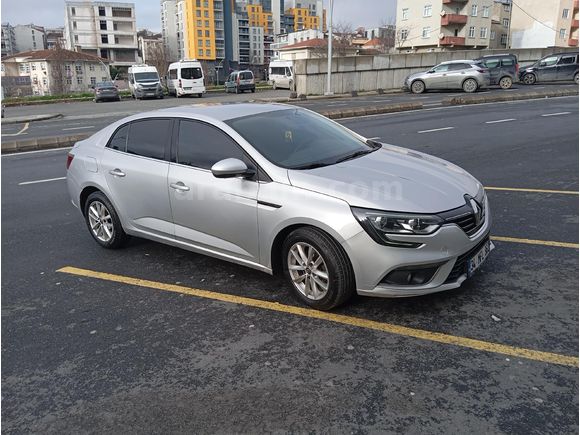 Sahibinden Renault Megane 1.5 Blue DCI Touch 2020 Model