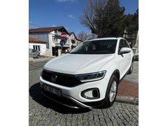 3500 km de  Volkswagen T-Roc 1.5 TSI Life 2025 Model 