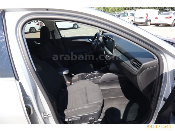 BÜYÜKSOYLU FİLO/2024 MODEL FORD FOCUS 1.5 ECOBLUE TITANIUM STIL