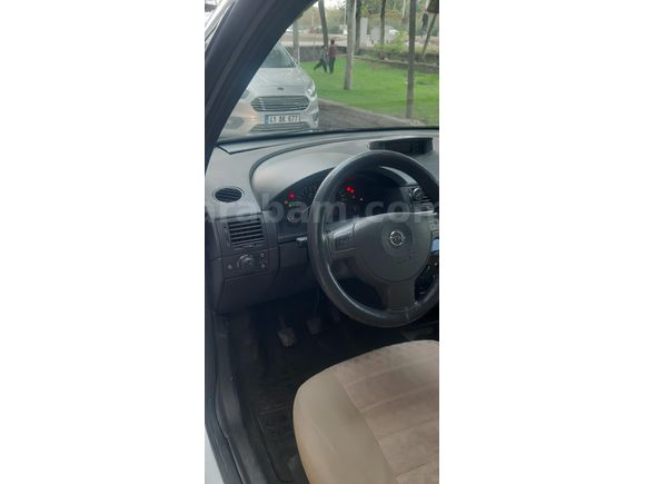 Sahibinden Opel Meriva 1.6 Essentia 2004 Model