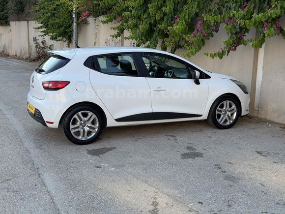 HATASİZ BOYASIZ Renault Clio 1.5 dCi Joy 2018 Model Antalya