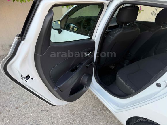 HATASİZ BOYASIZ Renault Clio 1.5 dCi Joy 2018 Model Antalya