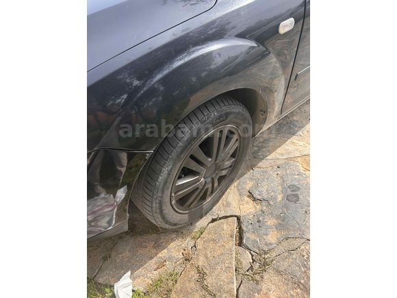 Sahibinden Ford Focus 1.6 Collection 2006 Model  275.000 km Siyah