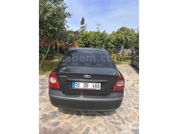 Sahibinden Ford Focus 1.6 Collection 2006 Model  275.000 km Siyah
