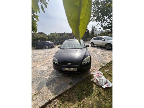 Sahibinden Ford Focus 1.6 Collection 2006 Model  275.000 km Siyah