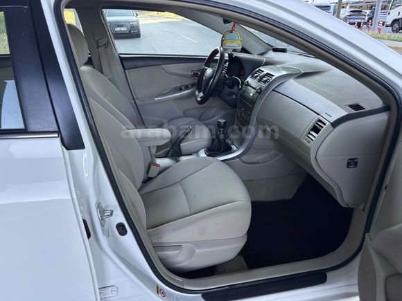 2012 COROLLA 1.4 DİZEL MANUEL BEYAZ ELEGANT-GERİ GÖRÜŞ KAMERALI