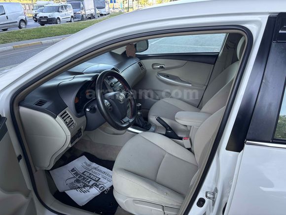 2012 COROLLA 1.4 DİZEL MANUEL BEYAZ ELEGANT-GERİ GÖRÜŞ KAMERALI