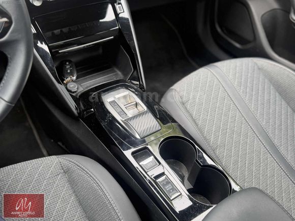 AHMET YURTLU AUTO 2025 e2008 ALLURE CAM TAV KABLOSUZ BOYASIZ