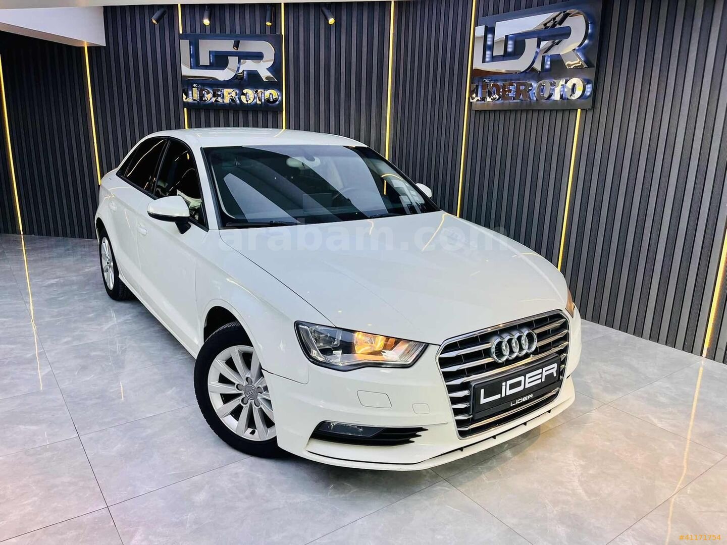 Galeriden Audi A3 Sedan 1.6 TDI Ambiente 2014 Model İzmir 245.000 km Beyaz 1