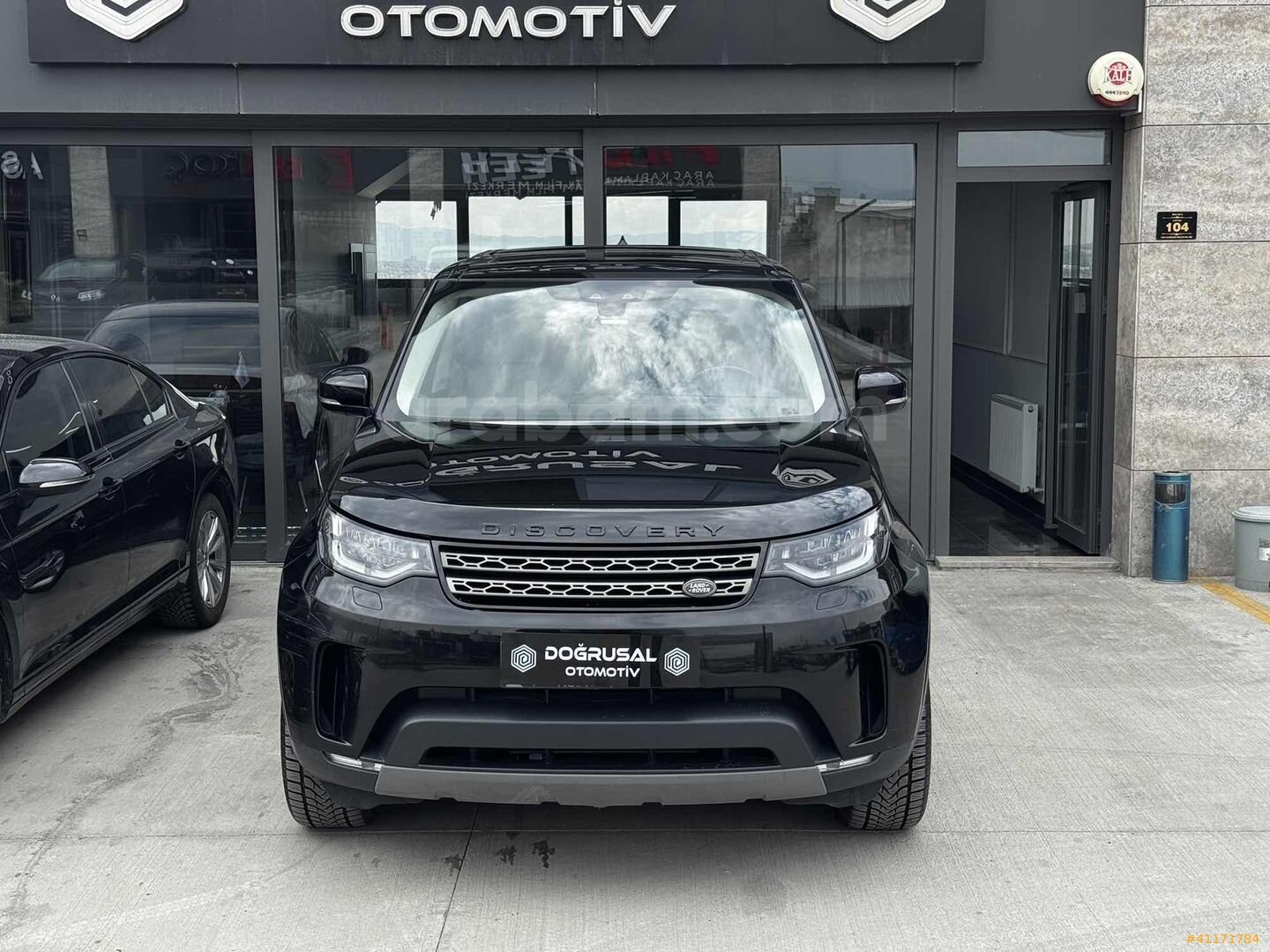 DOĞRUSAL | 2017 DISCOVERY 2.0 SD4 AIRMATIC SİYAH İÇ BEJ BAKIMLI 2