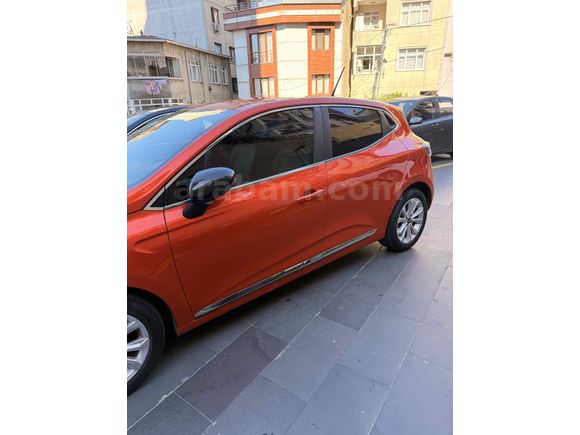 Sahibinden Renault Clio 1.0 TCe Evolution 2023 Model  79.500 km Turuncu