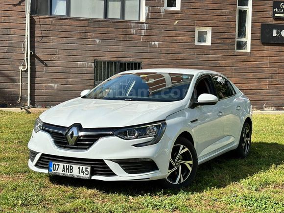 Sahibinden Renault Megane 1.5 dCi Touch Plus 2019 Model  212.000 km Beyaz