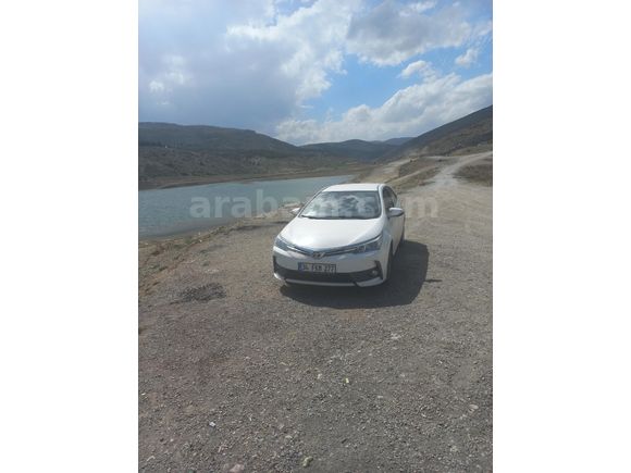 Sahibinden Toyota Corolla 1.4 D-4D Touch 2018 Model