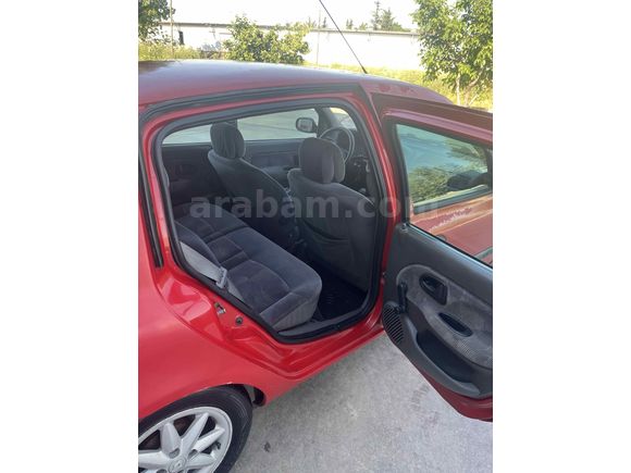 Sahibinden Renault Clio 1.6 RXT 2000 Model 