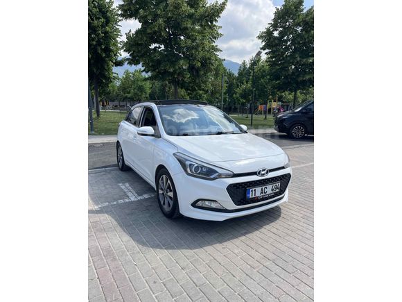 Sahibinden Hyundai i20 1.2 MPI Style 2017 Model 