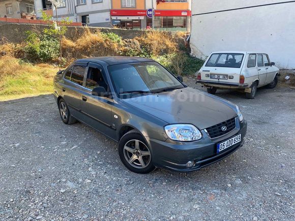 Sahibinden Hyundai Accent 1.5 CRDi Admire 2005 Model 