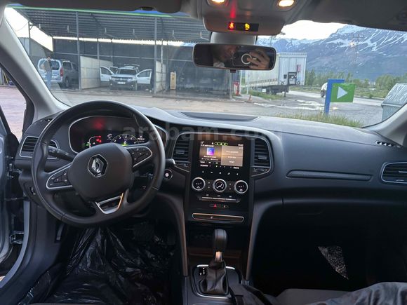 Sahibinden Renault Megane 1.3 TCe Touch 2024 Model Bingöl