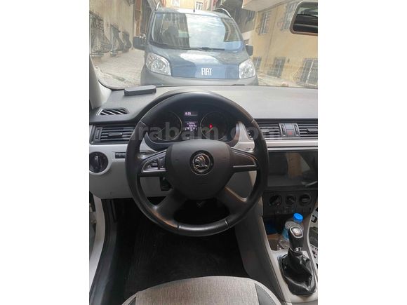 Sahibinden Skoda Rapid 1.6 CR TDI Elegance 2012 Model 