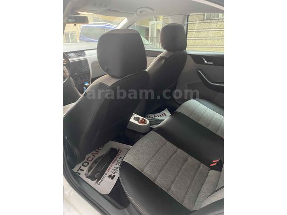 Sahibinden Skoda Rapid 1.6 CR TDI Elegance 2012 Model 