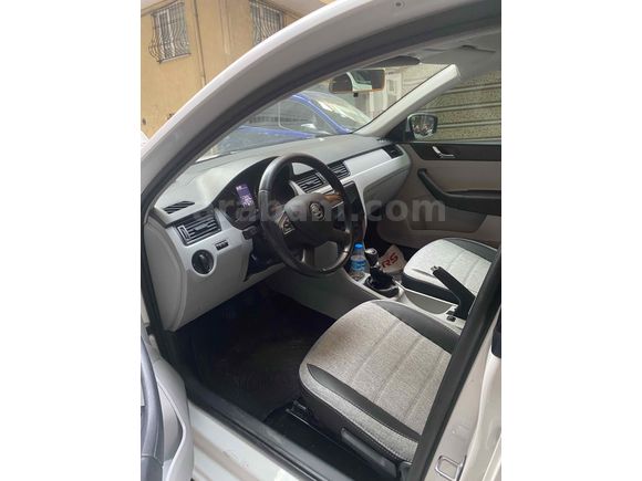 Sahibinden Skoda Rapid 1.6 CR TDI Elegance 2012 Model 