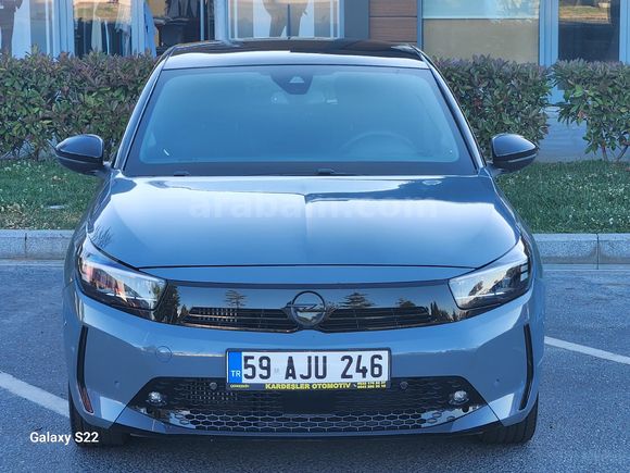 28 000 KM DEĞİŞENSİZ KREDİ KULLANDIRILIR KREDİ KARTI GEÇERLİDİR.