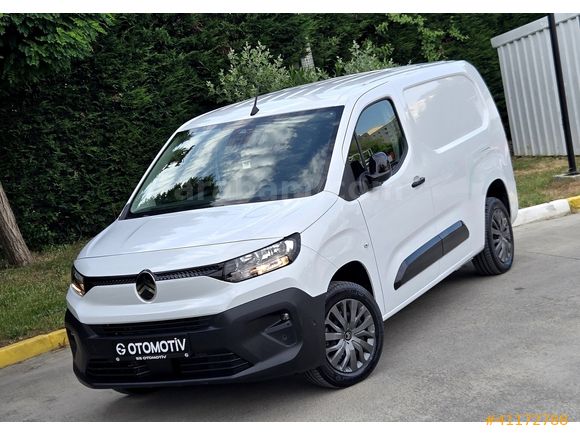 EG OTOMOTİVDEN 2025 Berlingo Van 1.5 BlueHDI Feel EAT8 FATURALI