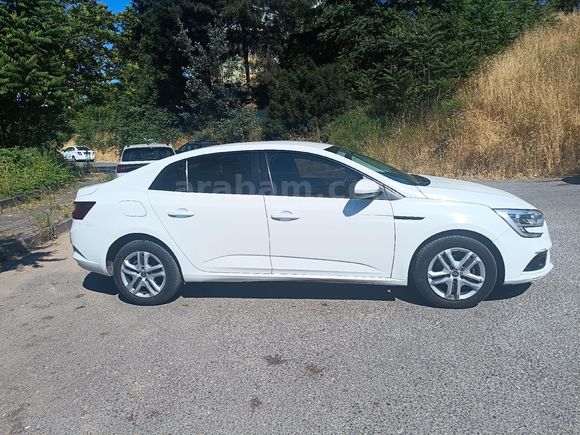 Sahibinden Renault Megane 1.5 Blue DCI Joy 2020 Model