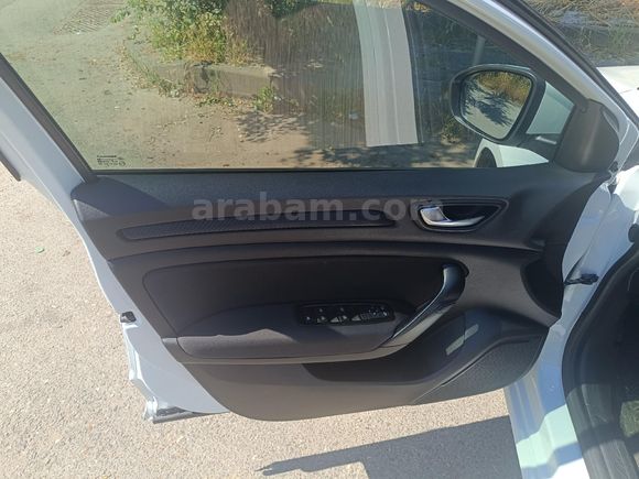Sahibinden Renault Megane 1.5 Blue DCI Joy 2020 Model