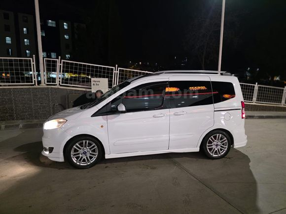 Sahibinden Ford Tourneo Courier 1.6 TDCi Titanium Plus 2015 Model