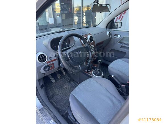 BARDAK AUTO'DAN FORD*FUSİON*1.4TDCİ*COMFORT*260BİNDE*EXPERLİ