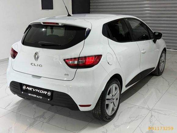 NEVKOR AUTO'DAN 2018 RENAULT CLİO 1.5 DİZEL TOUCH 225.000 KM