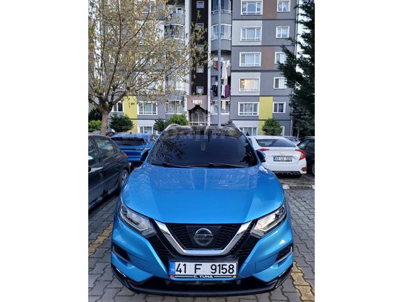 MEMURDAN Nissan Qashqai 1.6 dCi Sky Pack 2017 Otomatik  89.000km Mavi