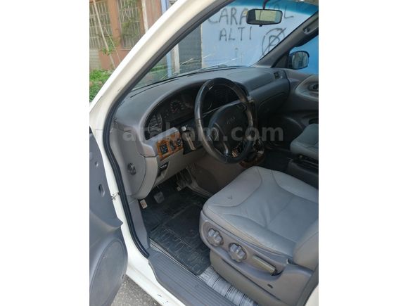 Sahibinden Kia Carnival 2.5 LS 2000 Model
