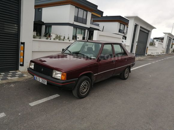Sahibinden Orijinal Bakımlı  Renault  Broadway 1992 Model 