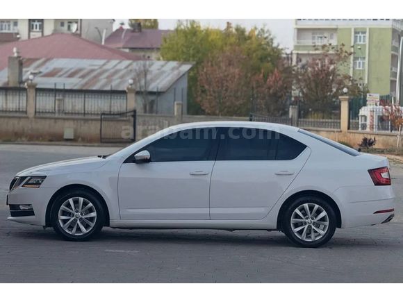 Sahibinden Skoda Octavia 1.6 TDI Style 2018 Model 