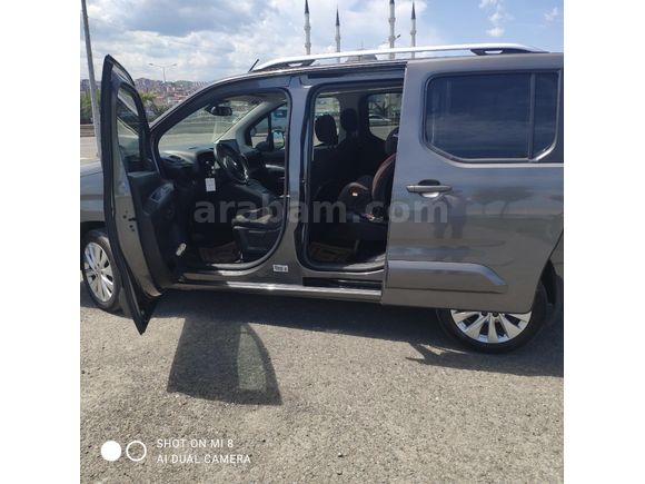 Sahibinden Opel Combo 1.5 CDTI Ultimate 2021 Model Trabzon 43.000 km gri
