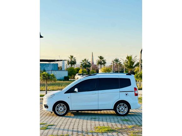 Sahibinden Ford Tourneo Courier 1.5 TDCi Titanium Plus 2018 Model  127.000 km Beyaz