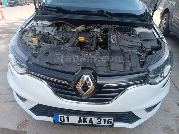 Sahibinden Renault Megane 1.5 dCi Touch 2017 Model  152.000 km Beyaz