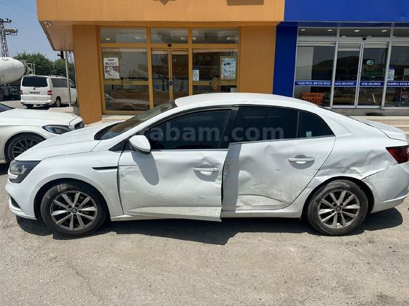 Sahibinden Renault Megane 1.5 dCi Touch 2017 Model  152.000 km Beyaz